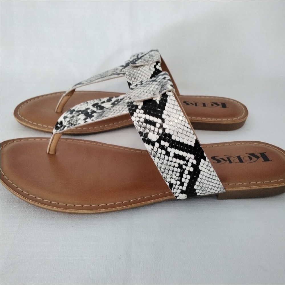 Korks by Kork-ease Dawn Snake Print Slip on Slide Sandals. Size 8 - Picture 6 of 10